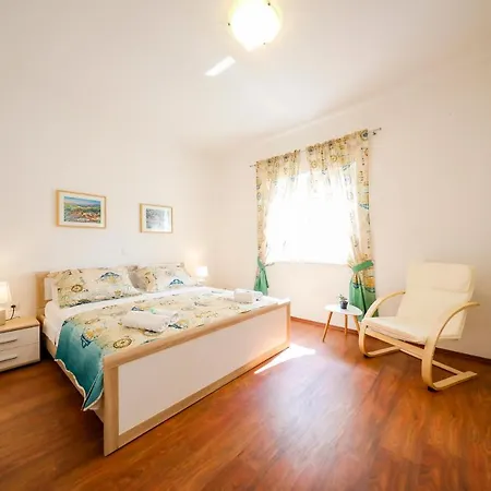Villa Vila Galeta - Charming Place To *
